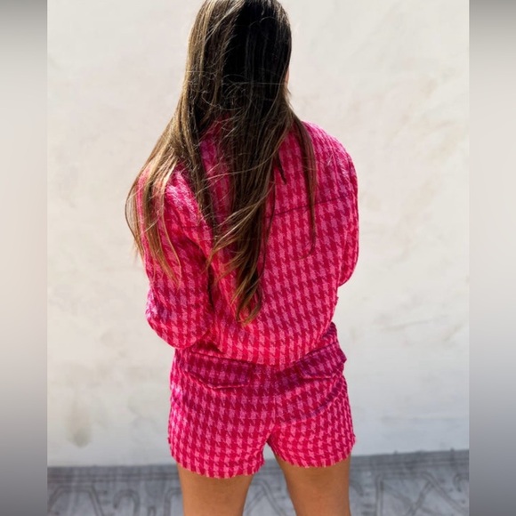 Bright Pink Floral Polyester Top - Picture 4 of 5